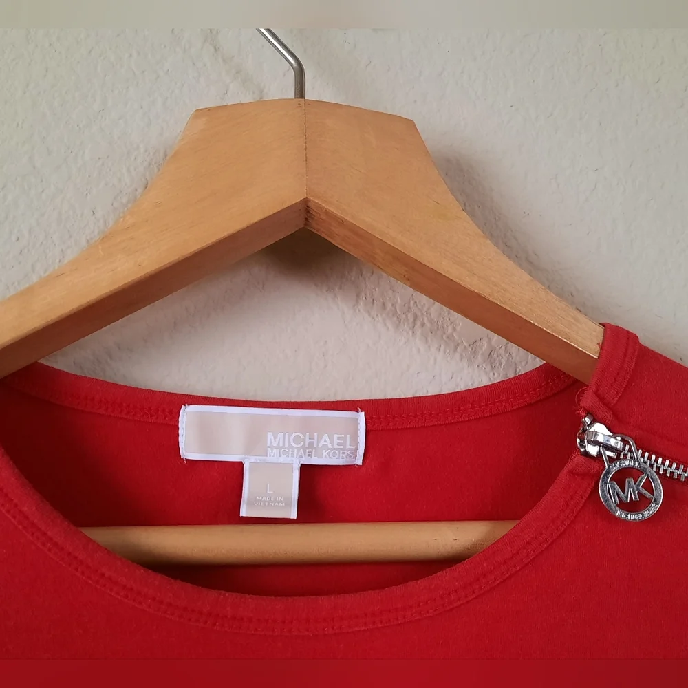 Michael Kors Red Ruched Side Zipper Detail Top